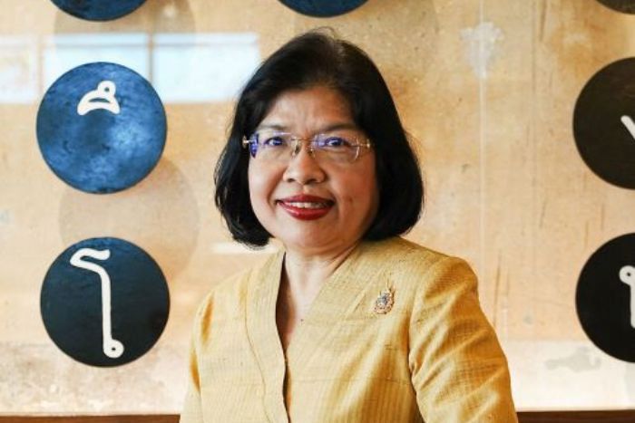 กรมพัฒนาธุรกิจฯ น้อมนำพระราชปณิธาน ‘สืบสาน รักษา ต่อยอด’ สู่วิถีชีวิตพอเพียง สร้างสมดุลการใช้ชีวิต..ครองงาน..ครองตน พร้อมสร้างสังคมแห่งการแบ่งปัน นำสู่...การให้บริการภาคธุรกิจและประชาชนอย่างเต็มประสิทธิภาพ...ด้วยสติที่ตั้งมั่น