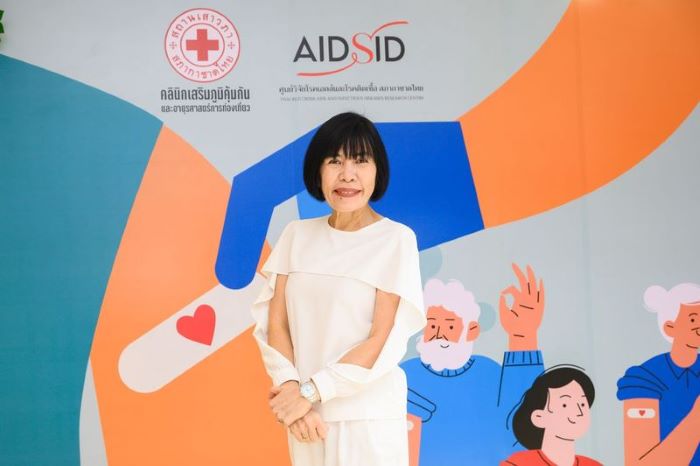“ดีเจอ้อย - นภาพร” แชร์ประสบการณ์คุณแม่ป่วย “งูสวัดเรื้อรังกว่า 10 ปี!” ทรมานถึงทุกวันนี้ เตือนวัย 50+ รีบป้องกันก่อนสาย