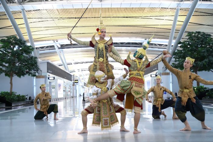 ท่าอากาศยานสุวรรณภูมิจัดการแสดงโขน เพื่อเทิดพระเกียรติสมเด็จพระนางเจ้าสิริกิติ์ พระบรมราชินีนาถ พระบรมราชชนนีพันปีหลวง